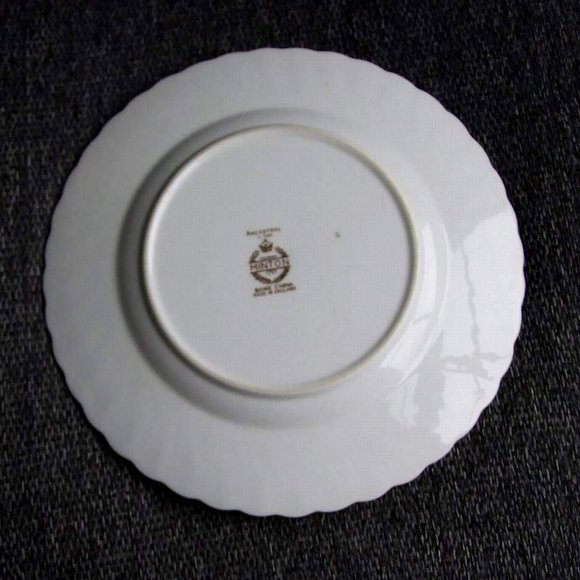 Vintage MINTON Bone China Bread and Butter Plate GOLD Ancestral - Picture 2 of 2